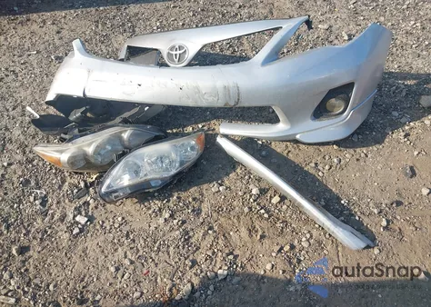 2011 Toyota Corolla S z USA, uszkodzony, nr VIN 2T1BU4EE3BC607558